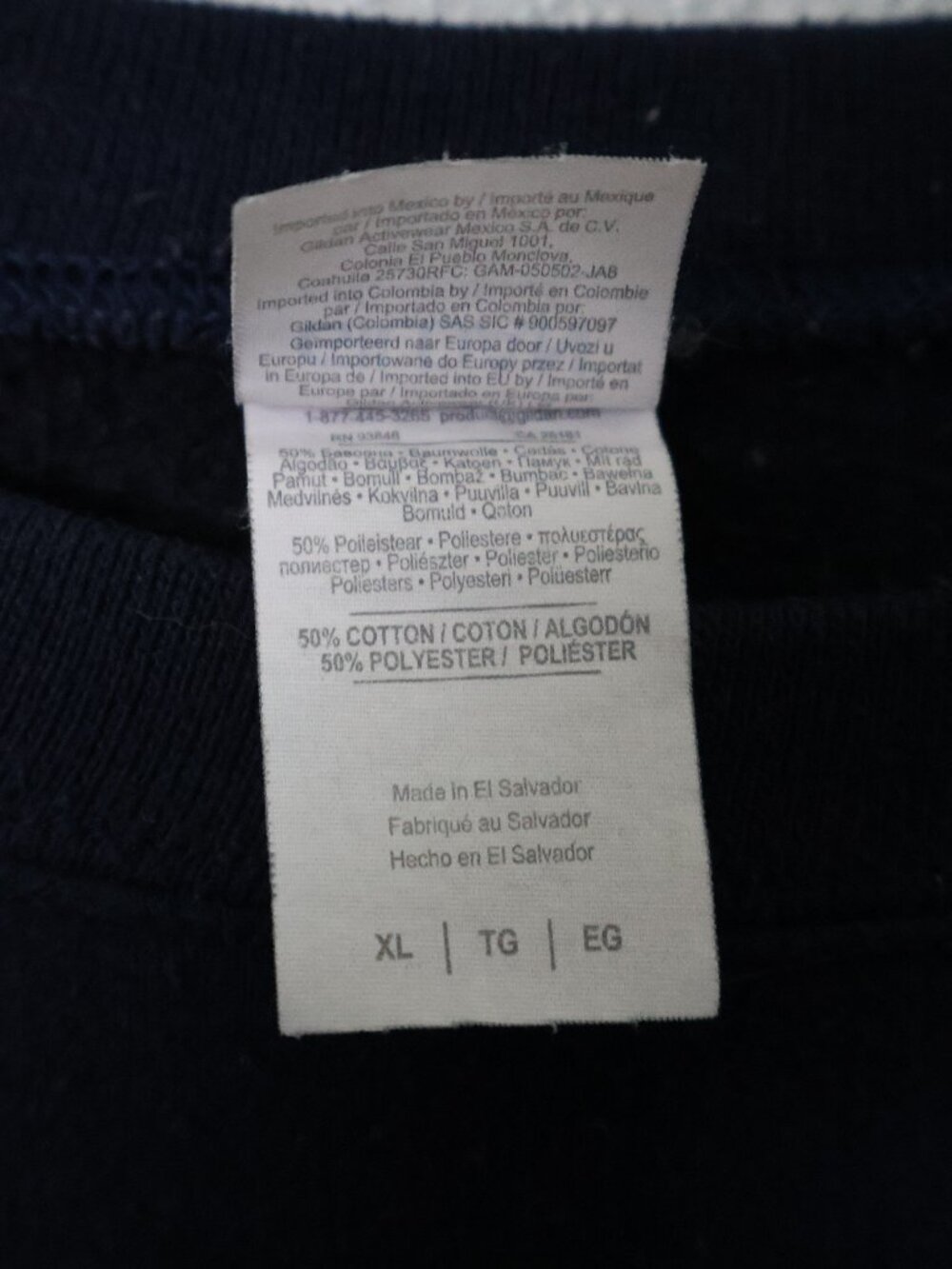 Gildan Schrute Farms Bed & Breakfast Sweatshirt Navy XL - Picture 2 of 4